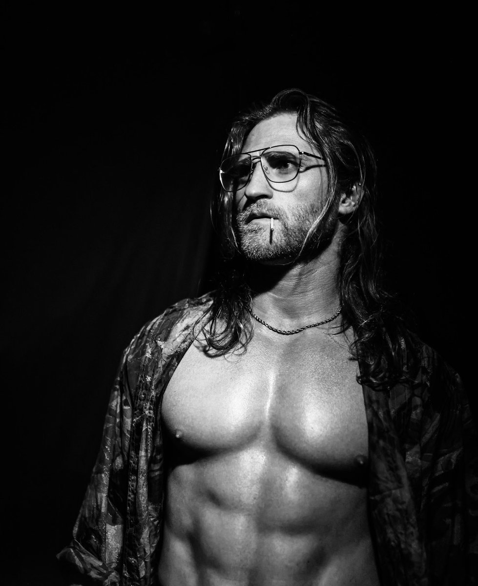 𝐆𝐨𝐝 𝐎𝐟 𝐖𝐚𝐫 (Parody) tweet media