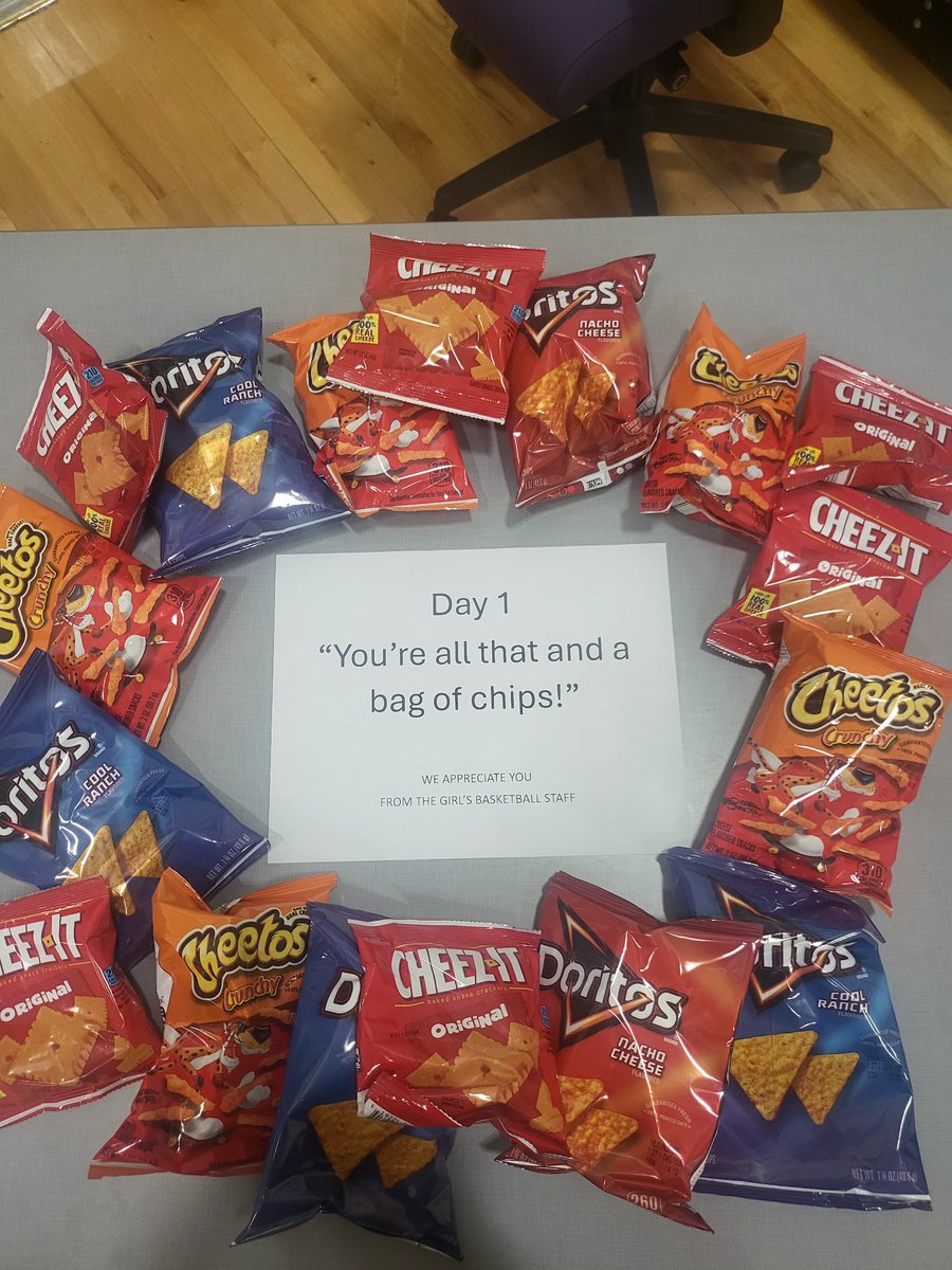 MRHS GIRLS BASKETBALL tweet media