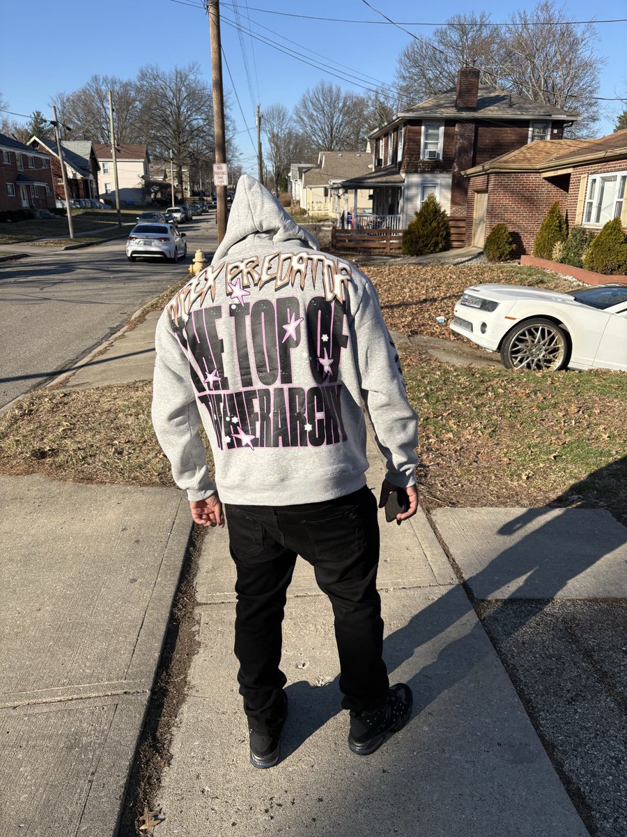 Dee23Tee's tweet photo. 🦍🦍🔋 https://t.co/EMV22oeujg