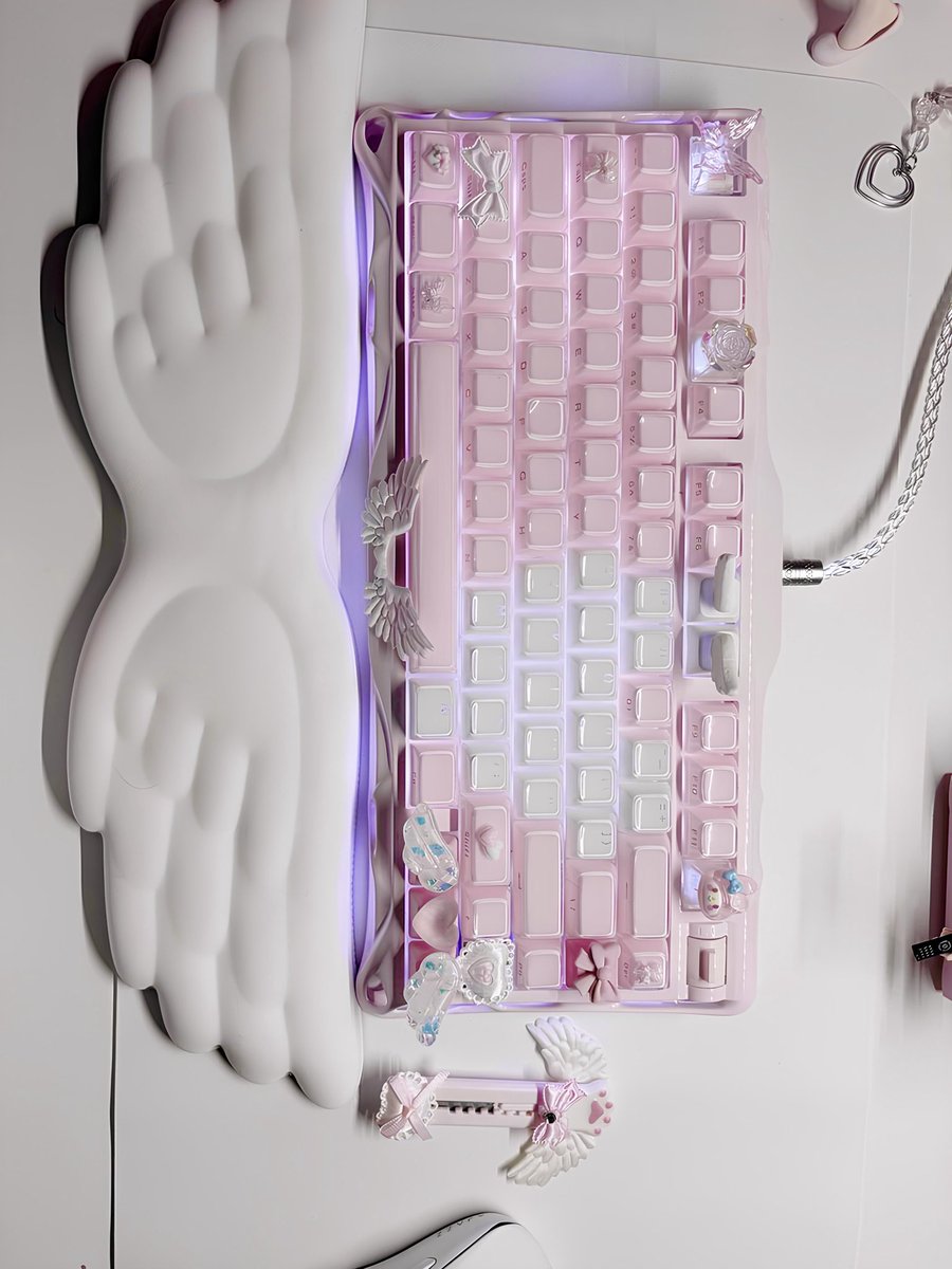 𝘯 𝘺 𝘢 tweet media