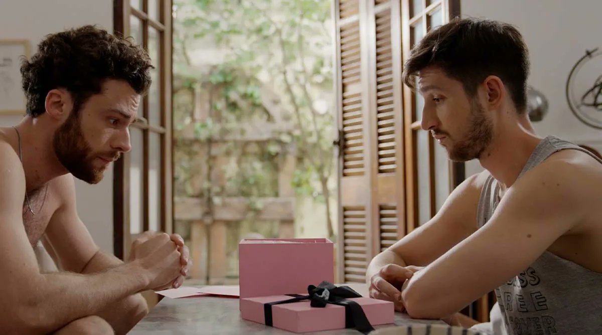 Crítica de "300 cartas", de Lucas Santa Ana, comedia que narra a modo de bitácora el fin de una relación. Se podrá ver los miércoles de marzo a las 20:30 en el Centro Cultural de la Cooperación.

infocine.com.ar/2026/03/bitaco…