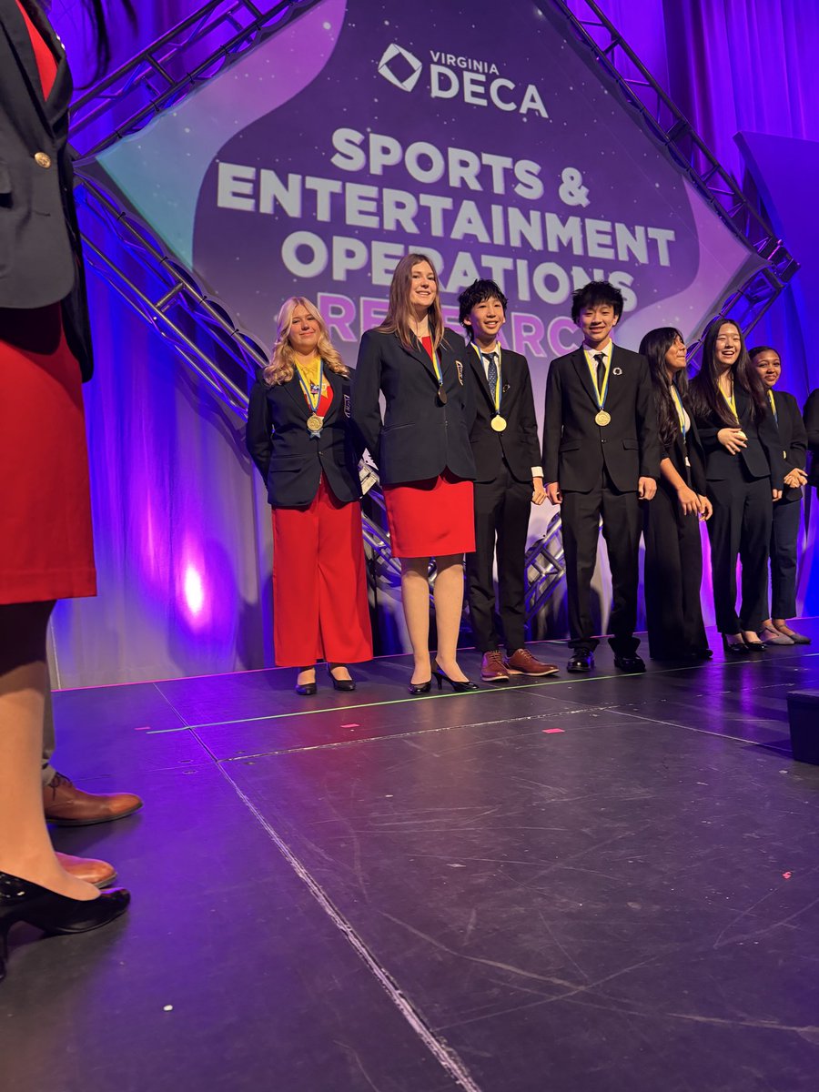 KempsAcademy's tweet photo. 62 Kempsville DECA students competed at VA SLC with professionalism and grit! Multiple Top 10 finishes + ICDC qualifiers. So proud of their leadership and hard work! 💙 #DECA #VirginiaDECA https://t.co/2Xp0PolmEG