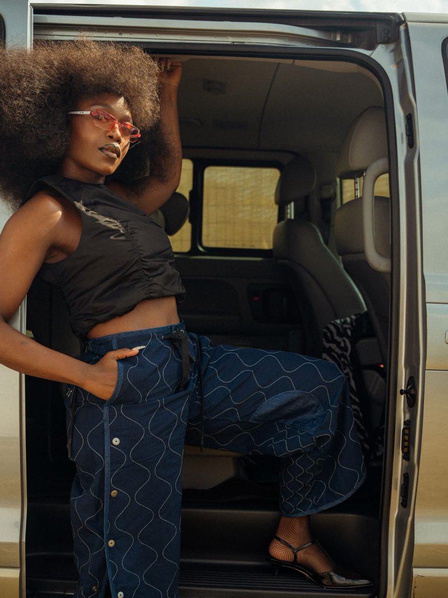 Zoe_Modiga's tweet photo. Pre-gig 👁️👅👁️ | extension: into entshantshatsha 👽

👗: @gstarraw_za  @gstarraw #gstarraw
📸: @Sibusiso_Boodah https://t.co/PNRo0BJcQb
