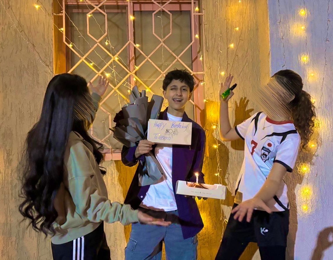 lid99x_'s tweet photo. my birthday 🥳🥳 https://t.co/1SmtuvraF3
