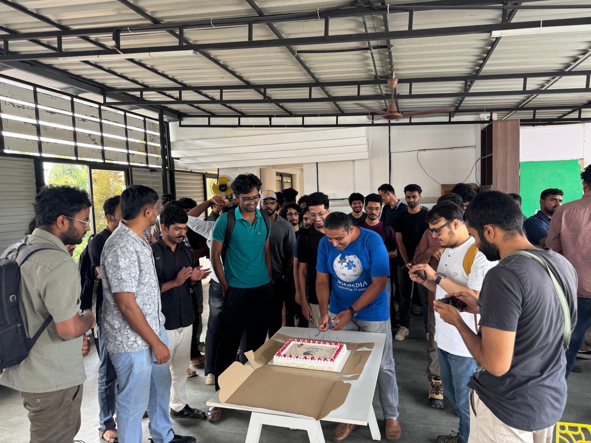 Kochi FOSS Meetups tweet media