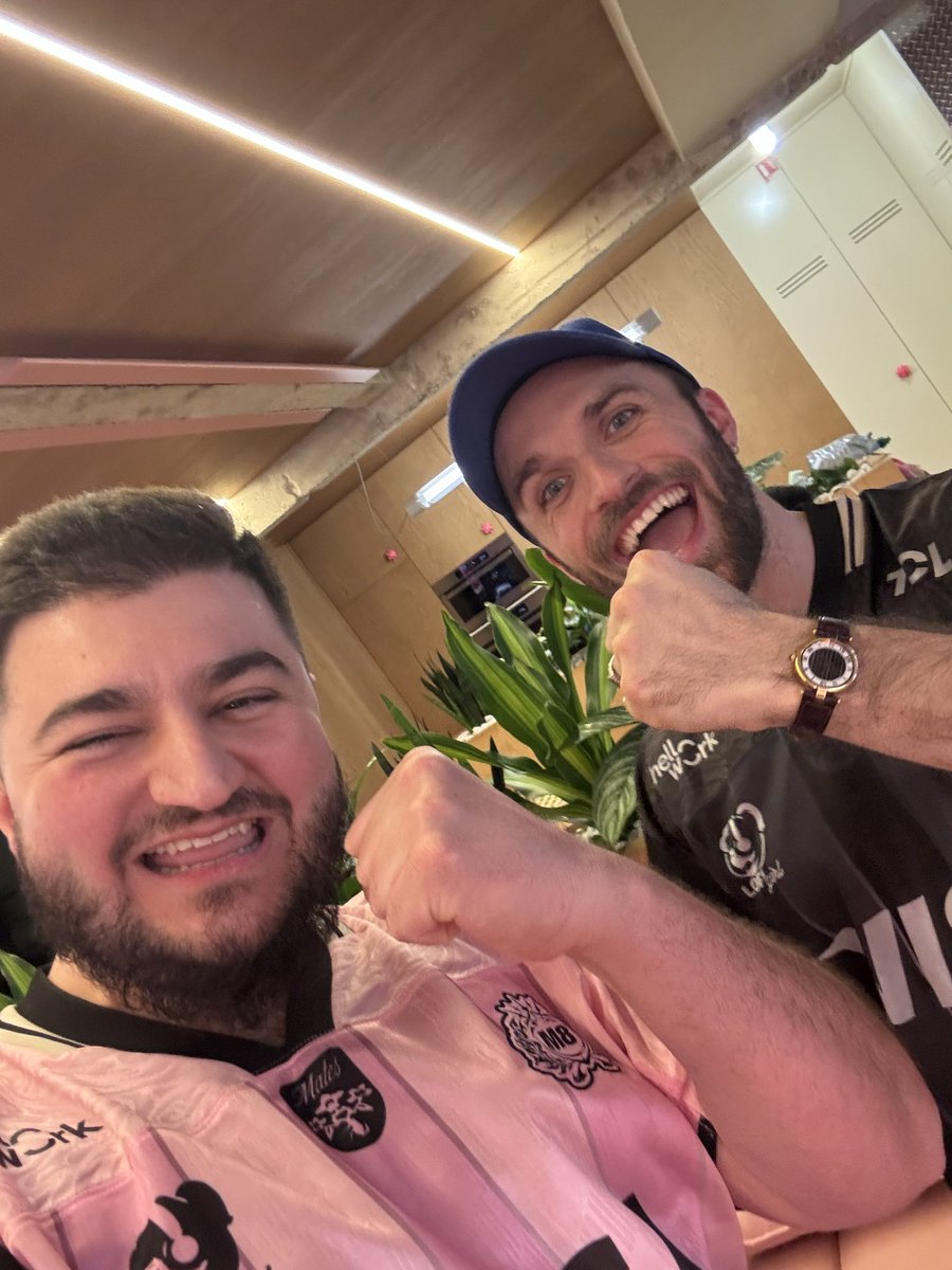 M8 beyAz tweet media