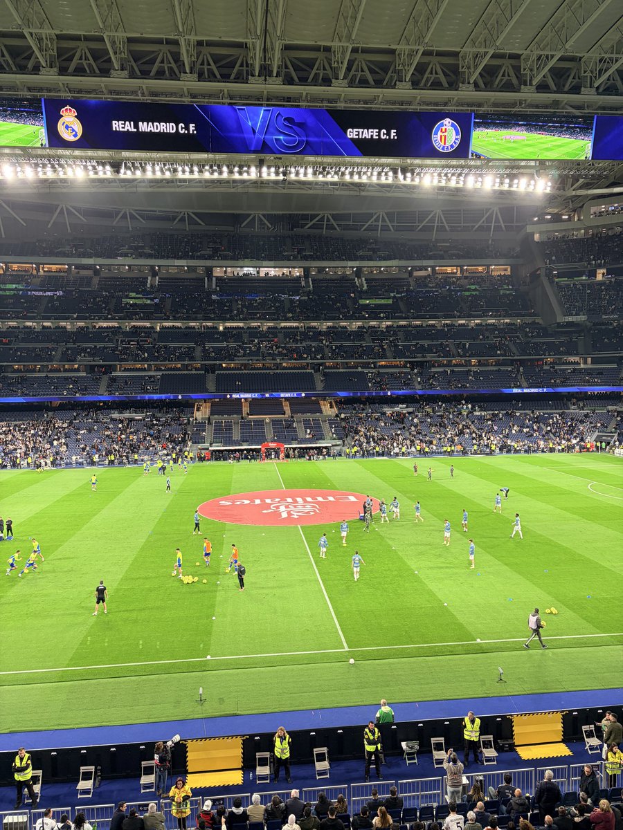 madrid___real's tweet photo. 現地観戦
まさかの敗戦で悔しい。 https://t.co/xBINuj56uX