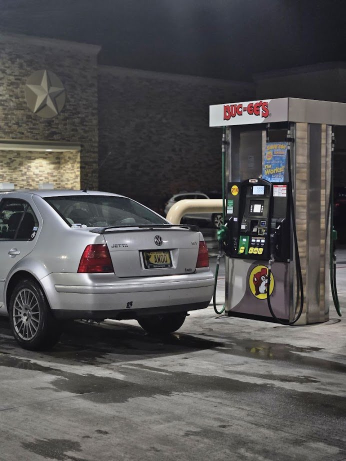 Aaron Amarok tweet media