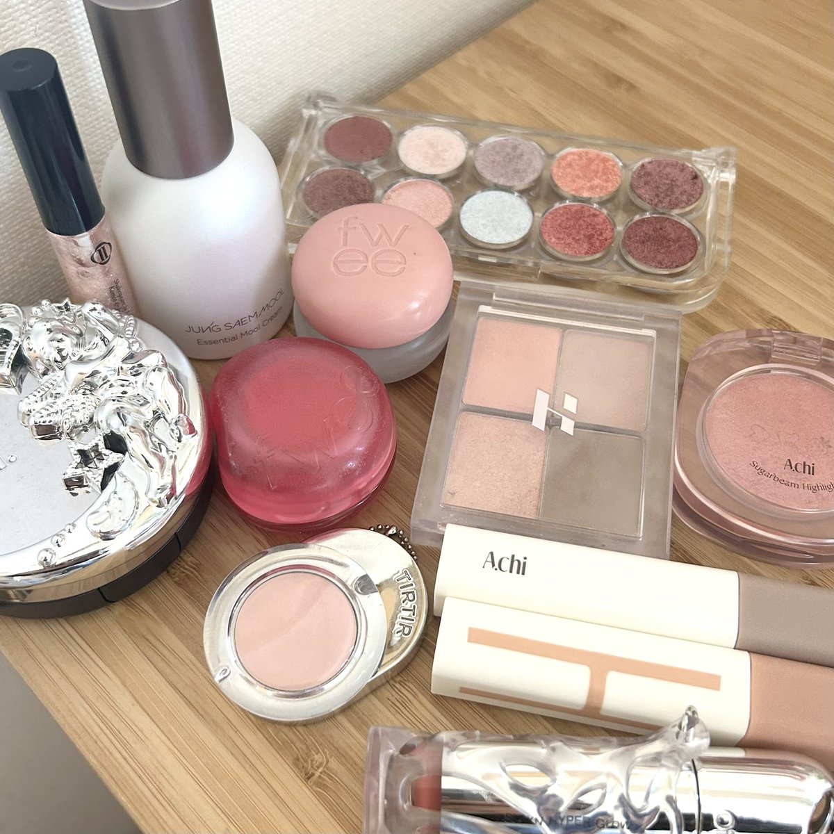 1か月家でお留守番していたコスメたちを久々に使えて嬉しい😌🎀 ジョンセンムルの下地も注文してすぐ届いたので早速開封した🫧 #motd
