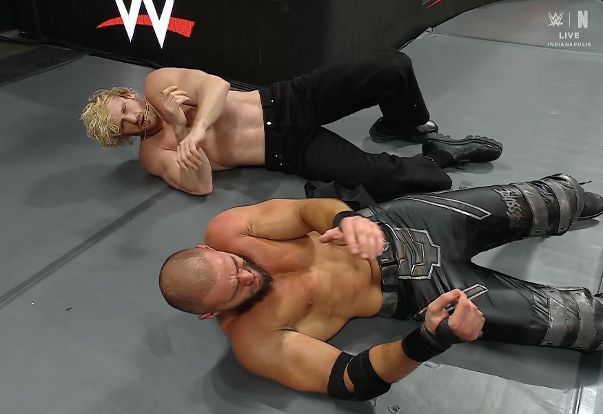 Roman Reigns SZN 💥 tweet media