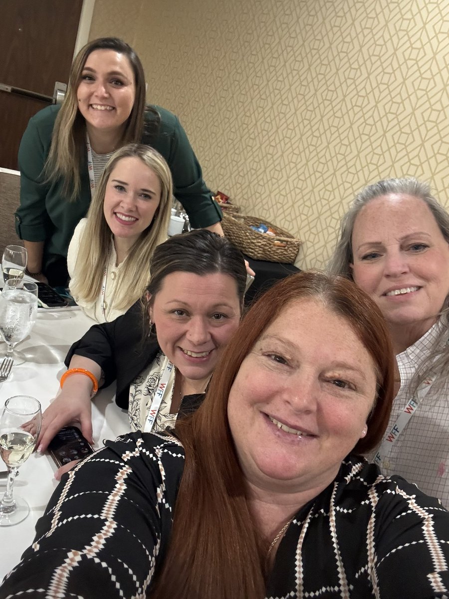 KatieRossitto's tweet photo. What an amazing time so far!!! #chilis #wfflimitless #ilovemyjob https://t.co/8pxeQIW2HT