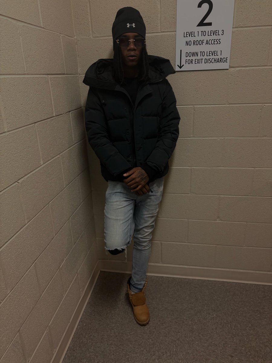 moochiekpfr's tweet photo. I get into it with evb ain’t never gaf bout who you was or wat you did 🤧
#Everybodyk
#DIE5 https://t.co/szwlXp7Zzf