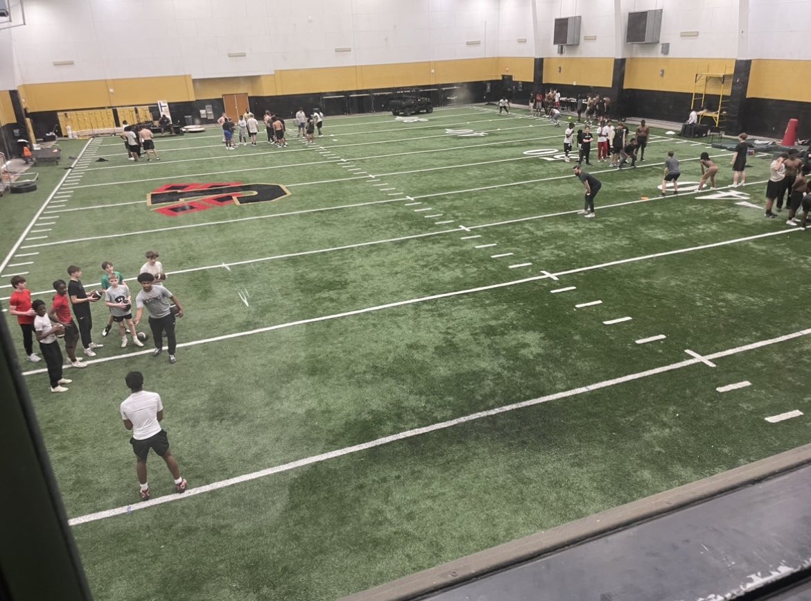 Elementary, Junior High, and High School all under one roof. Canes got better today!

#TOUGH #EPED