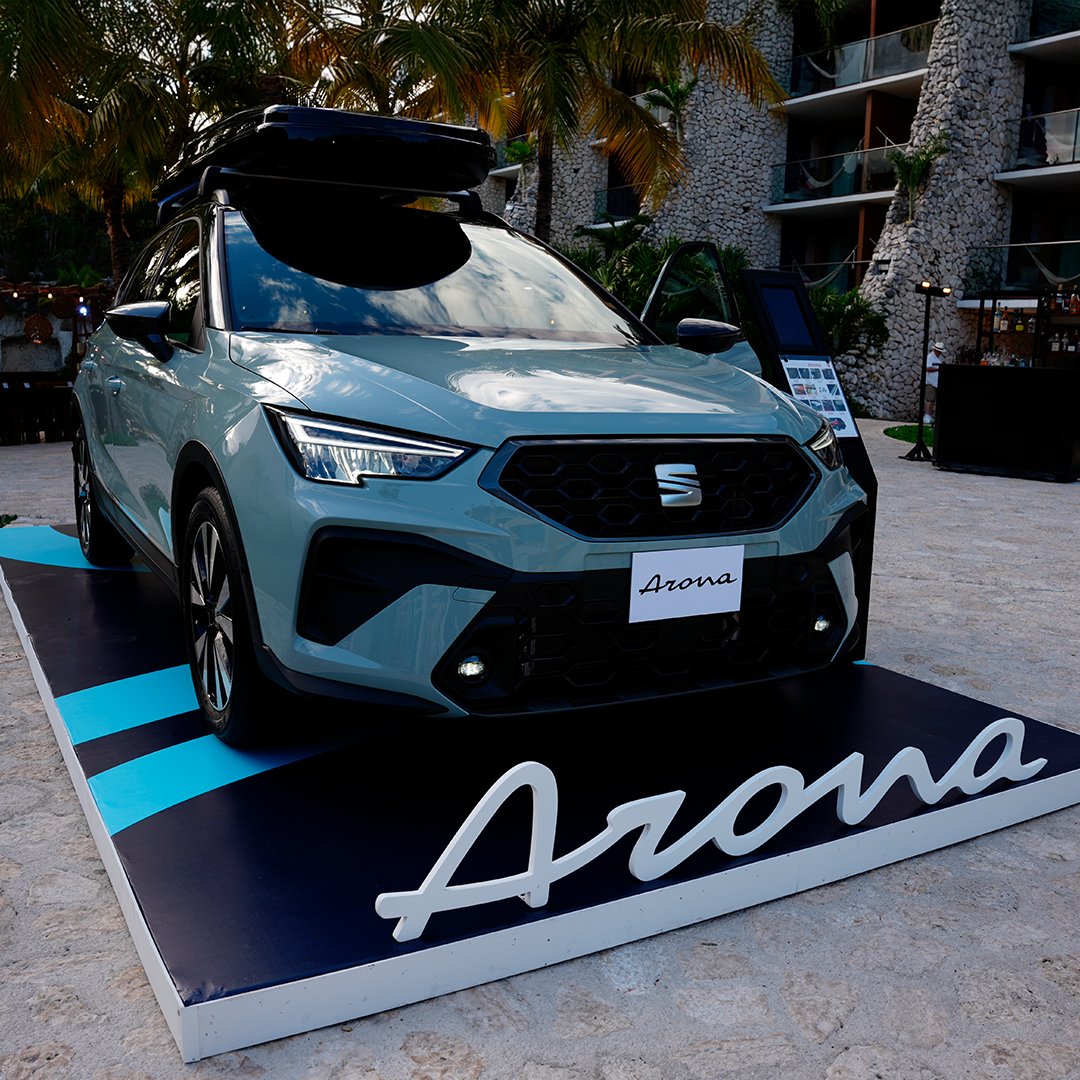 SEAT_Mexico's tweet photo. Entre beats, luces y buena vibra, celebramos en #SUNSEAT los 25 años de #SEAT en México. ¿El highlight? La llegada de Nuevo #SEATIbiza y Nuevo #SEATArona. Dos modelos que evolucionan sin perder su esencia fresca y urbana. ✨👉 Descubre cada detalle aquí: https://t.co/FnUxrQArRx https://t.co/NIOs8dEONe