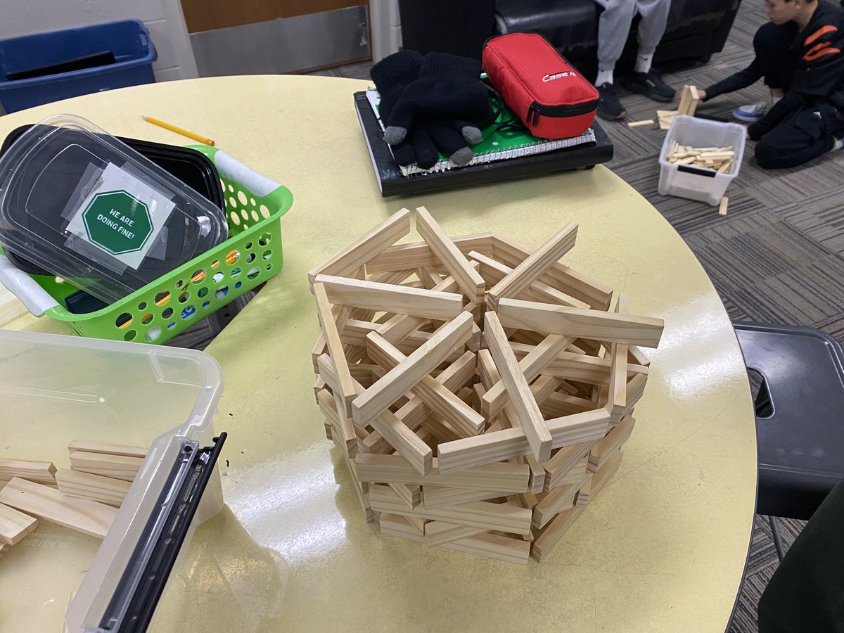 ELOAyer's tweet photo. Building with triangles @ayerelementary https://t.co/eVr5dqQESt
