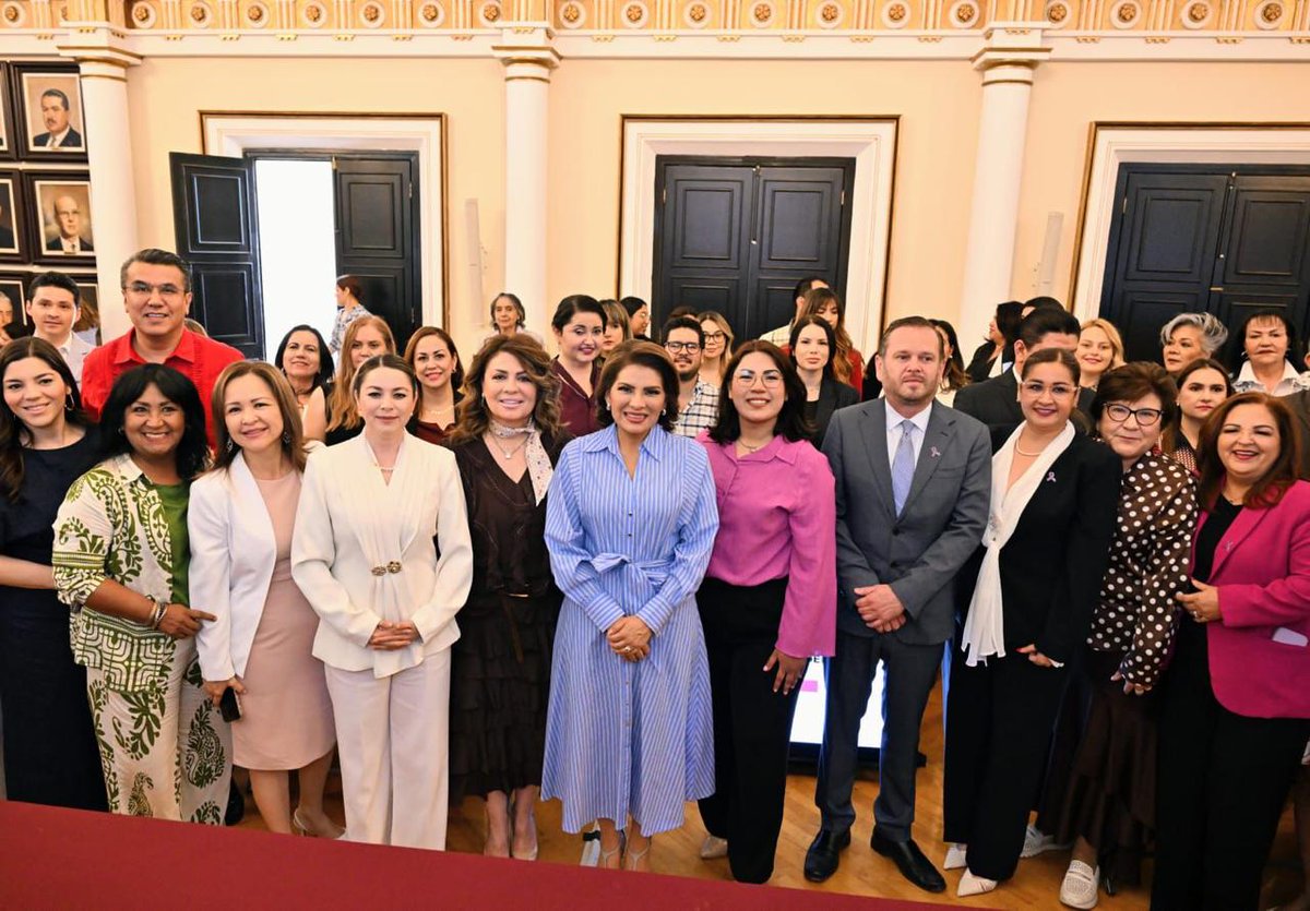 SeMujeresSon's tweet photo. 💜 La Secretaría de las Mujeres concluyó su presidencia en el Observatorio de Participación Política de las Mujeres, impulsando acciones para consolidar la igualdad sustantiva y la paridad en espacios de decisión.
#Sonora #Igualdad #Paridad #SecretaríaDeLasMujeres https://t.co/UrhMgTbVpx