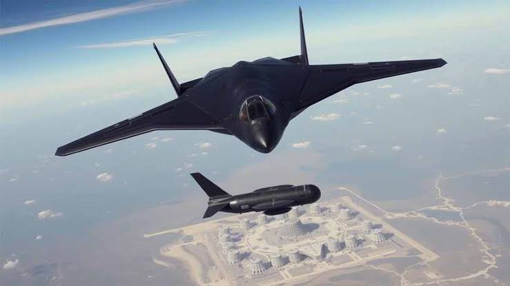 lorddrey's tweet photo. Imagine designing this bulshit for 2 billion dollars to be decimated by 100-dollar drones... 😂

Learn from Iran.

Leave the optics and spectacle for the amusement of children and focus on what works. https://t.co/WPl1wtijIb
