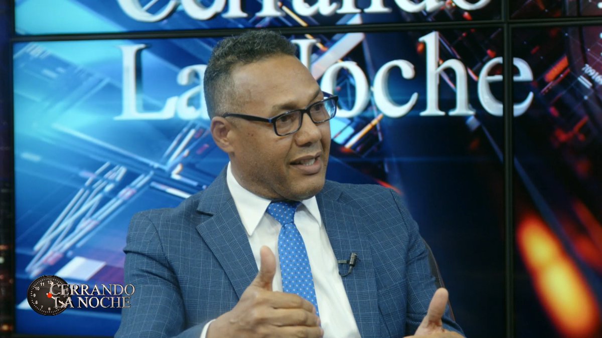 C_lanoche's tweet photo. En Cerrando la Noche, entrevista al abogado y conocedor de la geopolítica, Juan Alberto Liranzo, quien recordó que Estados Unidos sigue siendo la principal potencia económica, política y militar del planeta. https://t.co/uIbPAa0ogC