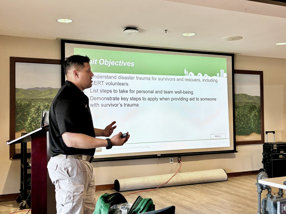 RivCoListos tweet media