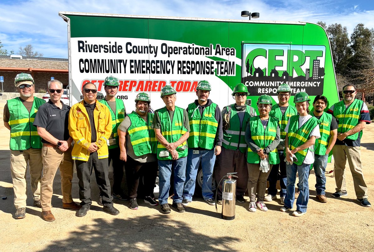 RivCoListos tweet media