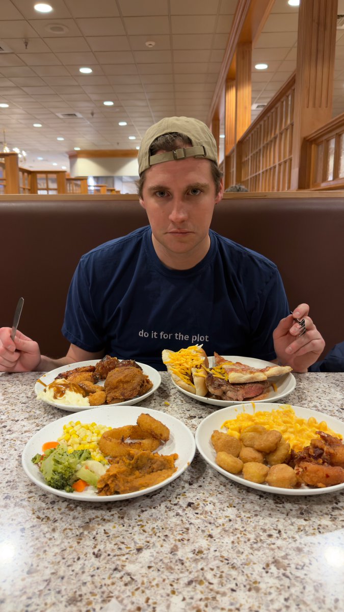 Sir Yacht tweet media