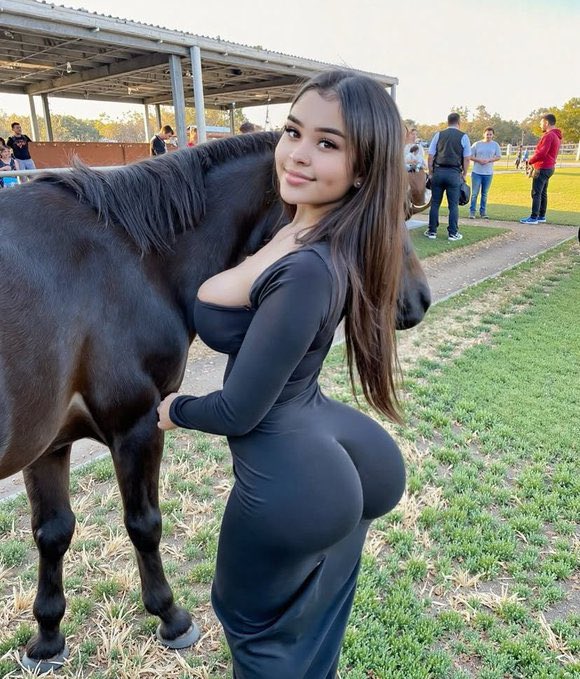 Val_🍑 tweet media