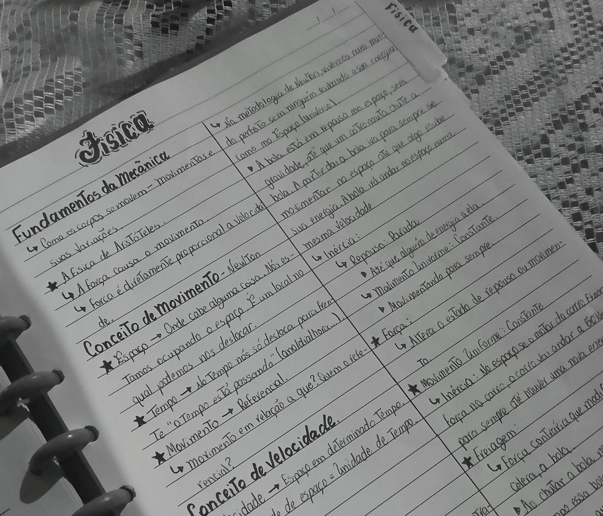 pabloacervo's tweet photo. #studytw | #studytwtbr | #enem 

★ Pablo
★ 17 anos — 2008 
★ Ciências Econômicas — Economia
★ Foco: Enem/UFBA 
☆ Música, cinema, livros e política (🫥)

♡/↺ = moots https://t.co/xgcK5heeMS