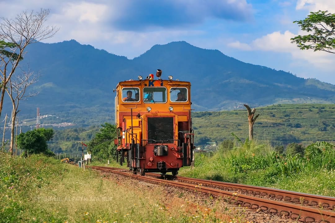 Kereta Api Indonesia tweet media