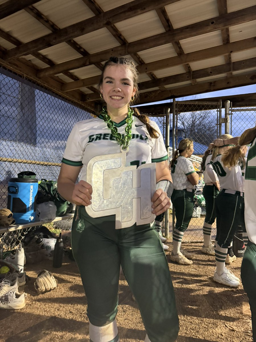 GreenHillHighSB's tweet photo. HOMERUN KYLEE MARSEILLES! Kylee sends a 2 run shot to right field to put the hawks ahead 11-0 in top of the 2nd! https://t.co/vzDSLyfX3l