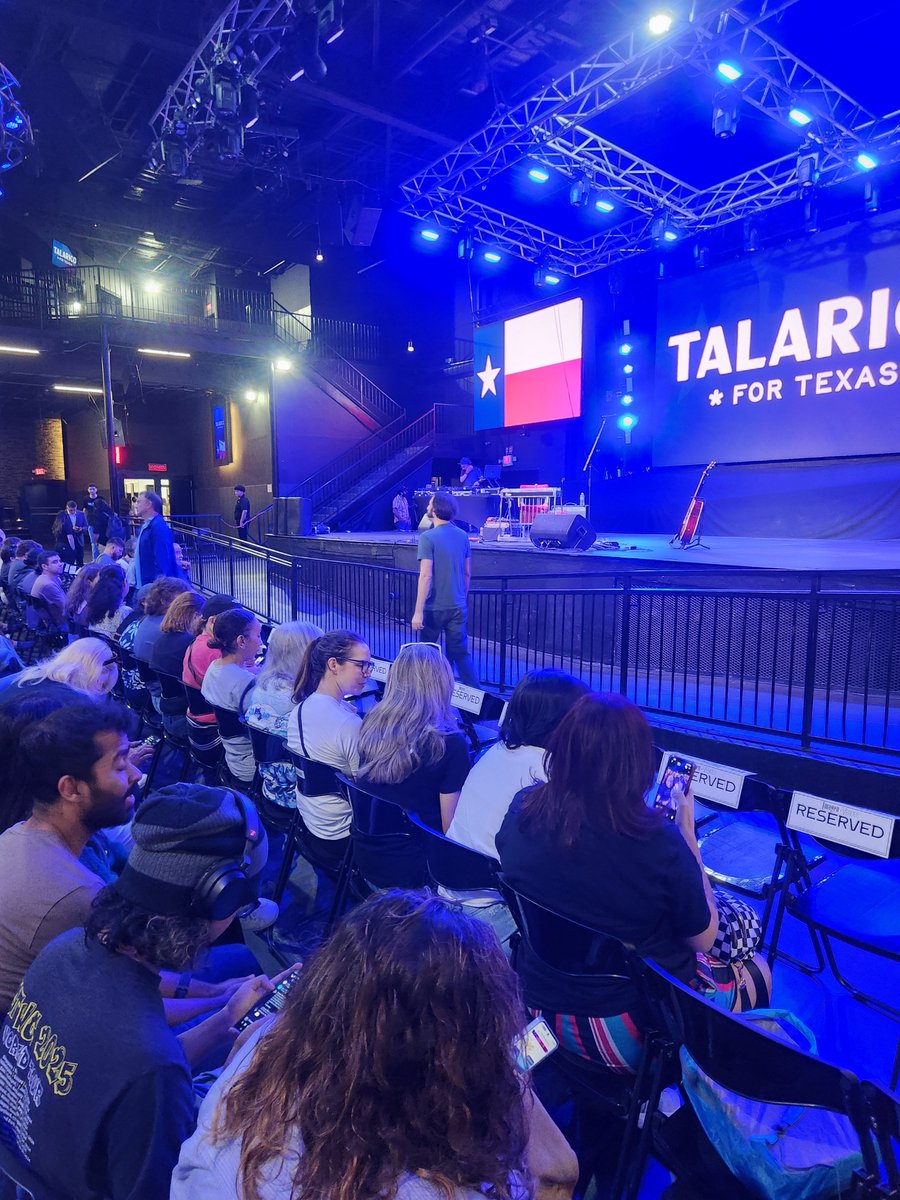 RealMartyT7's tweet image. At Talarico Rally in Houston. Lots of excited Texas Demorats. #DemsUnited  #USDemocracy #DV1