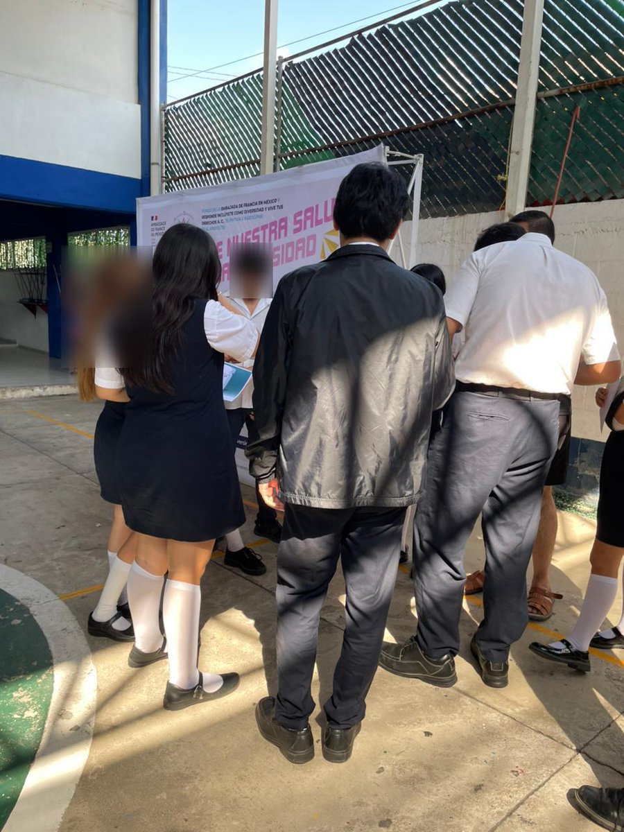 Agradecemos a la CES Sor Juana Inés de la Cruz por facilitar una actividad lúdica para la sensibilización ✨ sobre los #derechos, la #salud y la #diversidad 🌈, en el marco del proyecto que Responde Diversidad 💜 y la Embajada de <a href="/FranciaenMexico/">Embajada de Francia en México 🇲🇽</a> 🇫🇷 impulsan en #LazaroCardenas⚓.