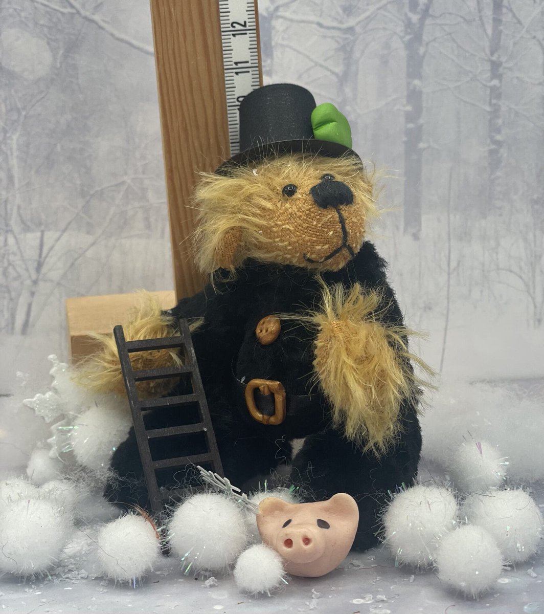 Bärino Bär Lucky 9 cm Künstlerbär Entdecke den einzigartigen Künstlerbär Bärino Bär Lucky!

Dieses liebevoll gestaltete Unikat ist etwa ca. 9 cm groß und wurde von Hand aus hochwertigem Mohair gefertigt.

Bärchen Lucky ist ein kleiner Kaminkehrer, der v...
tinyurl.com/24yfwr8s