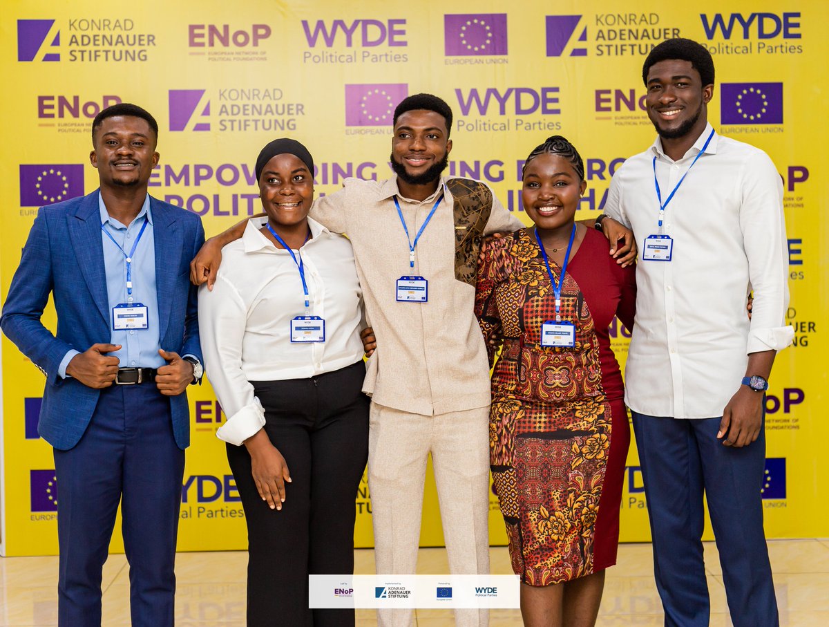 StevensKing's tweet photo. Just wrapped up an enriching Leadership &amp; Communication Training in Koforidua under the #WYDE project 🇬🇭

Leadership is service. We build. 💪.

Leadership is service. 🇬🇭
Ready to build. 💪

#WYDEPoliticalParties #ENoP #InternationalPartnerships https://t.co/MT5I9XWGl0