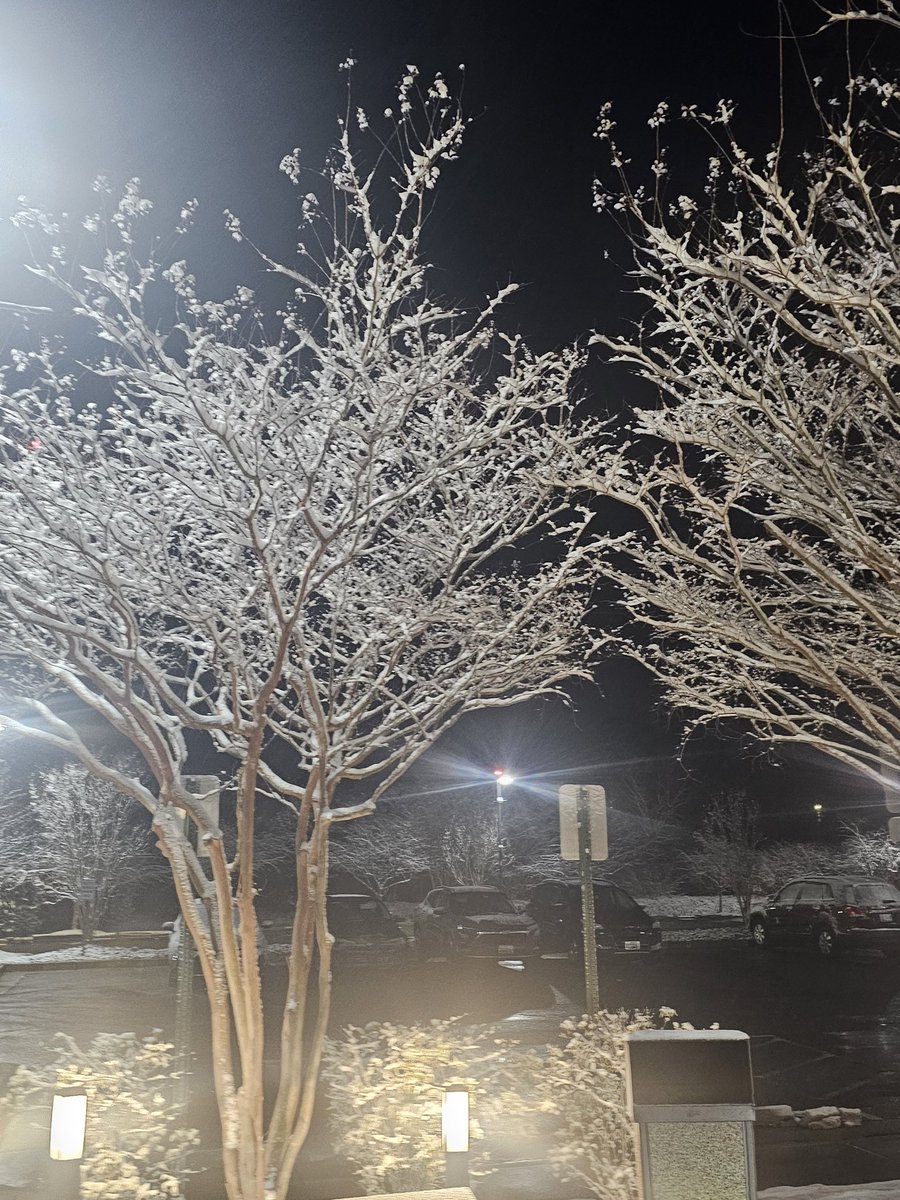 idraaak's tweet photo. Kindness is like snow. It beautifies everything it covers.
#LingOrmDiorAW26APTLook 
#DiorAW26 https://t.co/O7AF1jYovx