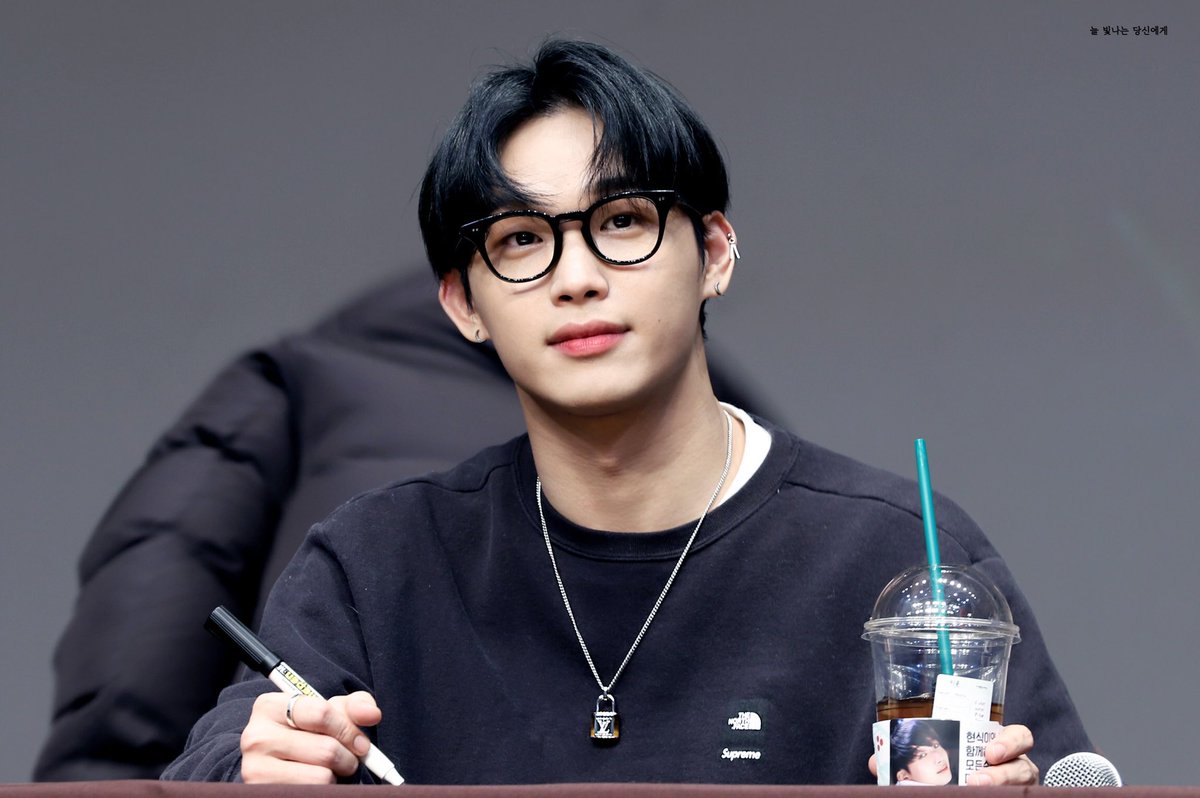 #LIMHYUNSIK #임현식 #BTOB #비투비
<a href="/BTOB_IMHYUNSIK/">임현식</a>