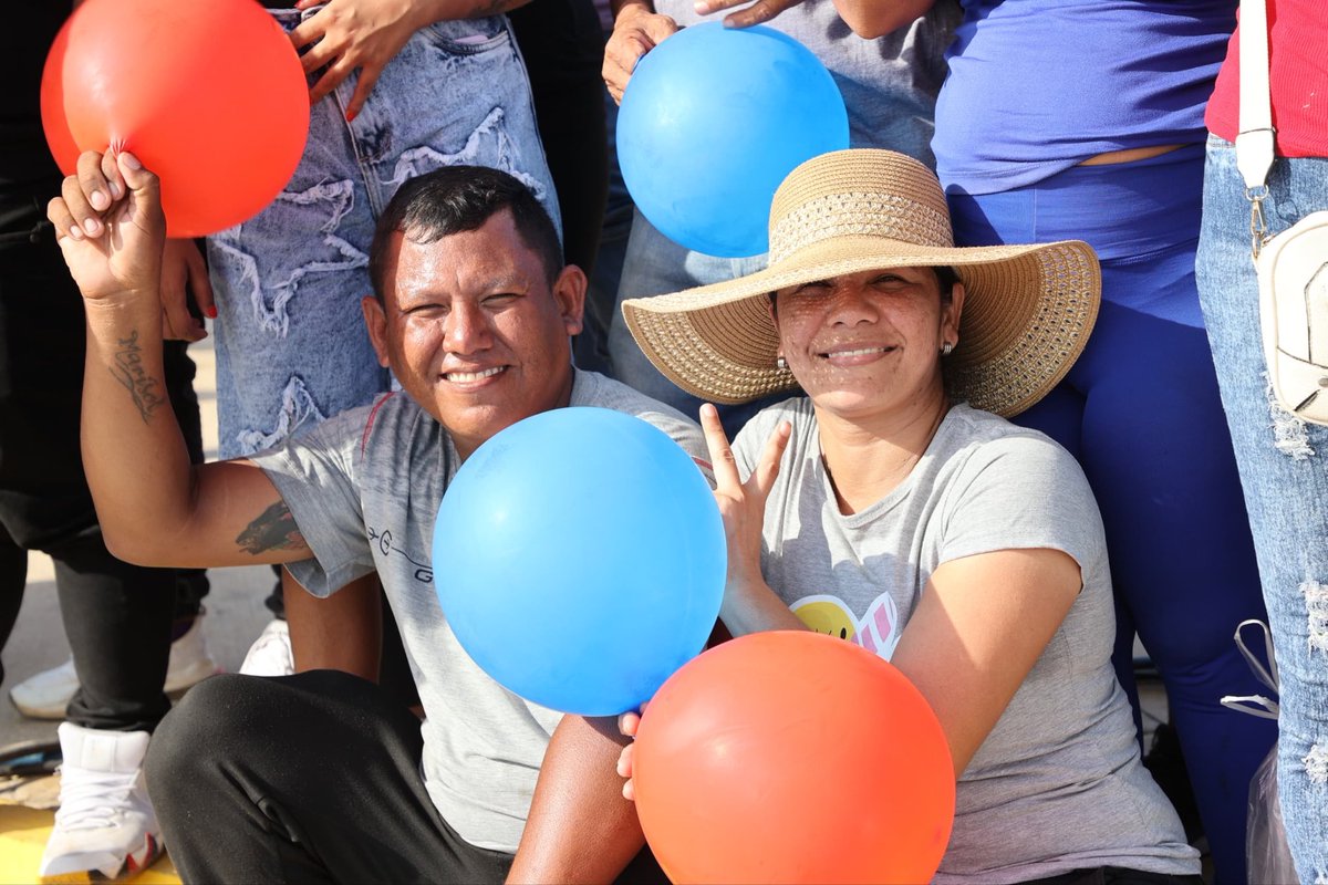 MijpVzla's tweet photo. 🗞️ || PODER POPULAR PARTICIPA EN LA ENTREGA DE RECURSOS PARA CUADRANTES DE PAZ SUCRE

https://t.co/p13JaLsqcL https://t.co/tfnEBfucZ6