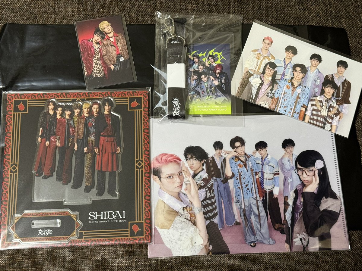 tnkn24_'s tweet photo. 龍宮城 ARENA LIVE 2026 -SHIBAI-
スペシャルグッズ

【譲】Day2 スペシャルグッズ一色（未開封）
【求】チケットとの差額（¥5000）

郵送いたします◎
お気軽にリプまたはDMください☺︎

#龍宮城 https://t.co/OlePnXBpyp