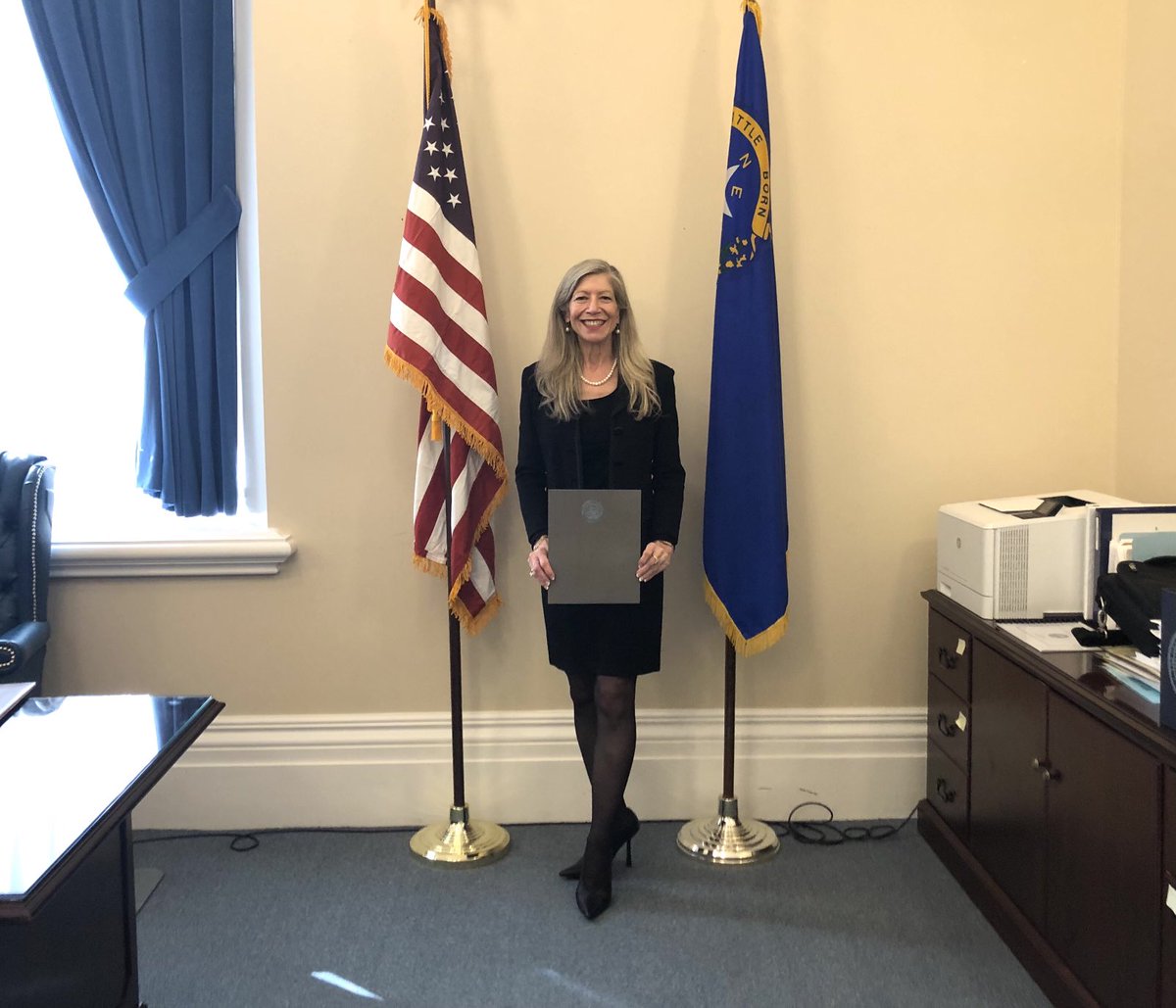 LisaKrasner4NV's tweet image. It’s official! Today I filed my candidacy for re-election for NV State Senate District 16 🇺🇸⁦