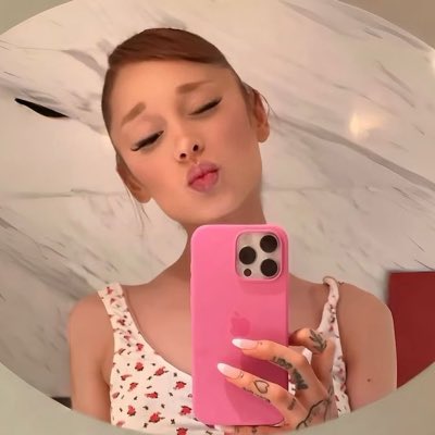 truesafetynet's tweet image. j'espère que vous allez toujours me reconnaître #NewYearNewMe #NewEra #TheEndOfAnEra #ByeBye #NewProfilePic