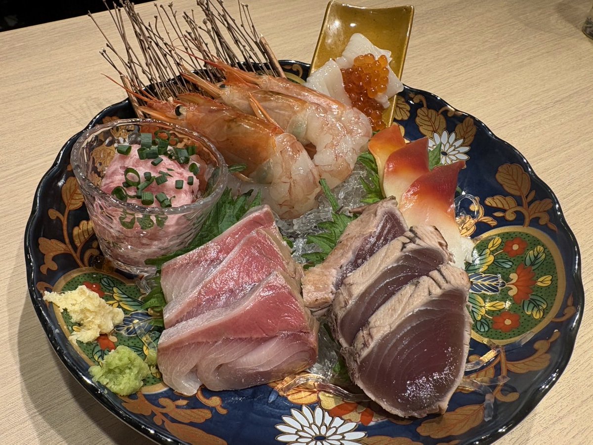 pp_ikedai's tweet photo. 早いことに3月…今月は弊社の決算月、今年も駆け抜けましたがみんなで笑顔で終わりたいなと思うので、最後まで走り抜けます🏃‍♀️‍➡️

そんな月初から…お客様のお店へ🐟✨
本日からオープンということで…
またご褒美ディナーでお邪魔しようと決意しました✨
美味しいご飯のために頑張ります❣️笑 https://t.co/EYwj8kSKlo