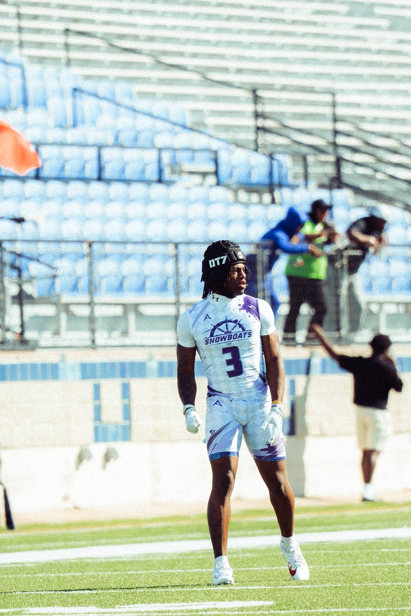 TREY MARTIN tweet media