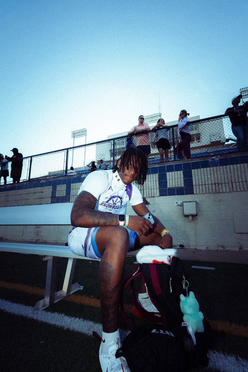 TREY MARTIN tweet media