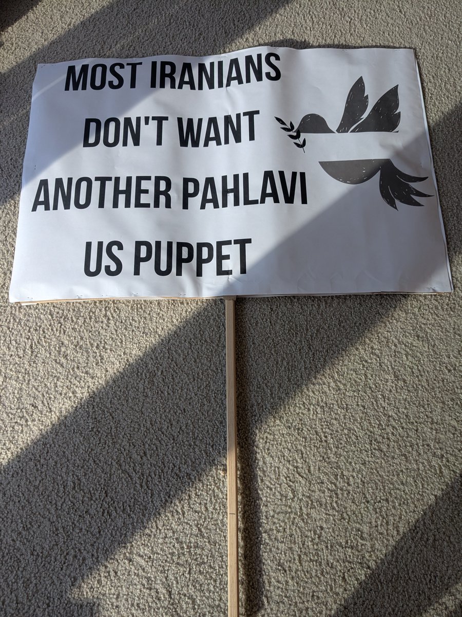 نسیم tweet media