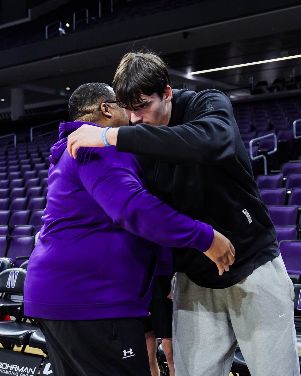 Northwestern Basketball tweet media