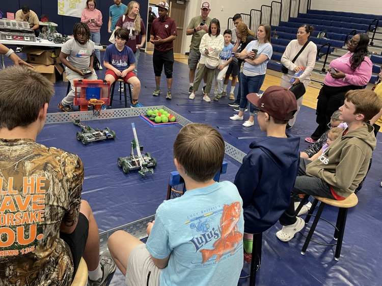 HumbleISD_CMS's tweet image. On Saturday, our Creekwood Robotics Teams competed in the district robotics competition at West Lake MS. Out of the 10 teams that competed, Creekwood MS won 1st, 3rd and 4th place overall! #TheColtWay