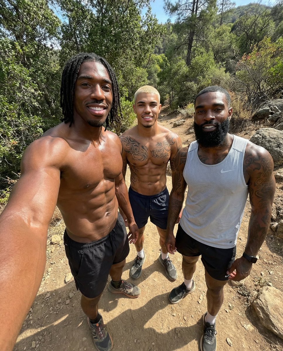 Misfitzworld's tweet photo. The bros https://t.co/iTS1FaAEXe