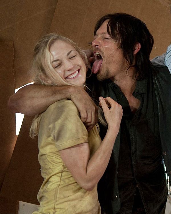 turtlelovenote's tweet photo. ✨Norman Reedus and Emily Kinney, that's all! ✨ #bethyl https://t.co/AOyqAQxB7j