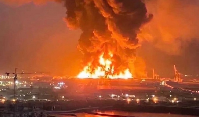 bernardomucida's tweet photo. A BOMBA QUE EXPLODIU NO BOLSO
O conflito no Irã já está mudando os preços do diesel, da energia e do frete em Minas Gerais. E você nem percebeu. 
Segue o fio 👇 https://t.co/IdssyLLQyY