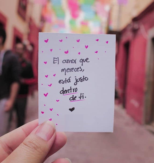 MariaNietzsche's tweet photo. Ni más ni menos, no puedes querer a nadie si tú no te amas. https://t.co/fsIiHYZINS