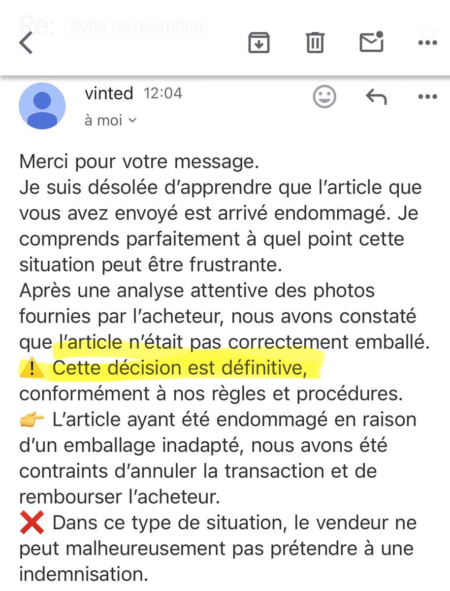 elenoh4's tweet photo. J’ai vendu sur @vinted 2 ETB Pokemon voir photo . L’acheteur a bien reçu son colis éventré à la livraison ce dernier a été remboursé . Je me retrouve aujourd’hui grace à @vinted sans mes articles et sans mon argent car pour eux emballage insuffisant ! HONTEUX ! #vinted #arnaque https://t.co/QFctKQWg9o